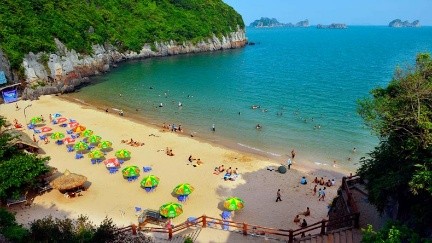 http://HANOI%20–%20HẠ%20LONG%20-%20HUE%20–%20HOI%20AN%20–%20HO%20CHI%20MINH%20–%20PHAN%20THIET%20(08%20days%20–%2007%20nights)