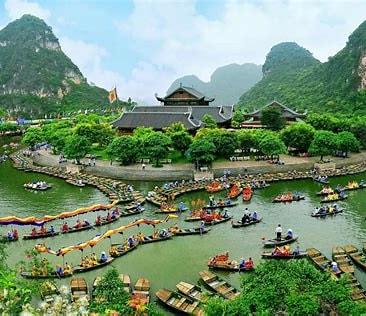 (CODE: NV251022.04) HA NOI – SAPA – HA LONG – NINH BINH DURATION: 7 DAYS 6 NIGHTS
